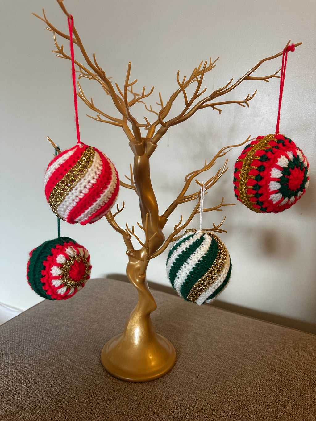 Set of 4 Christmas Tree Baubles